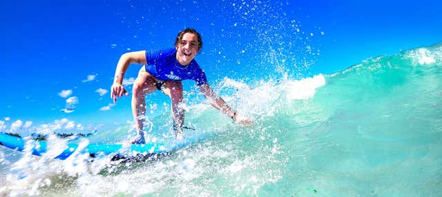 Lezione privata di surf alla spiaggia di Macao