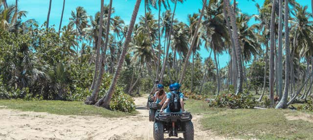 Tour privato in quad a Miches + Playa Esmeralda e Montaña Redonda