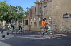 Colonial Zone Neighborhood Bicycle Tour