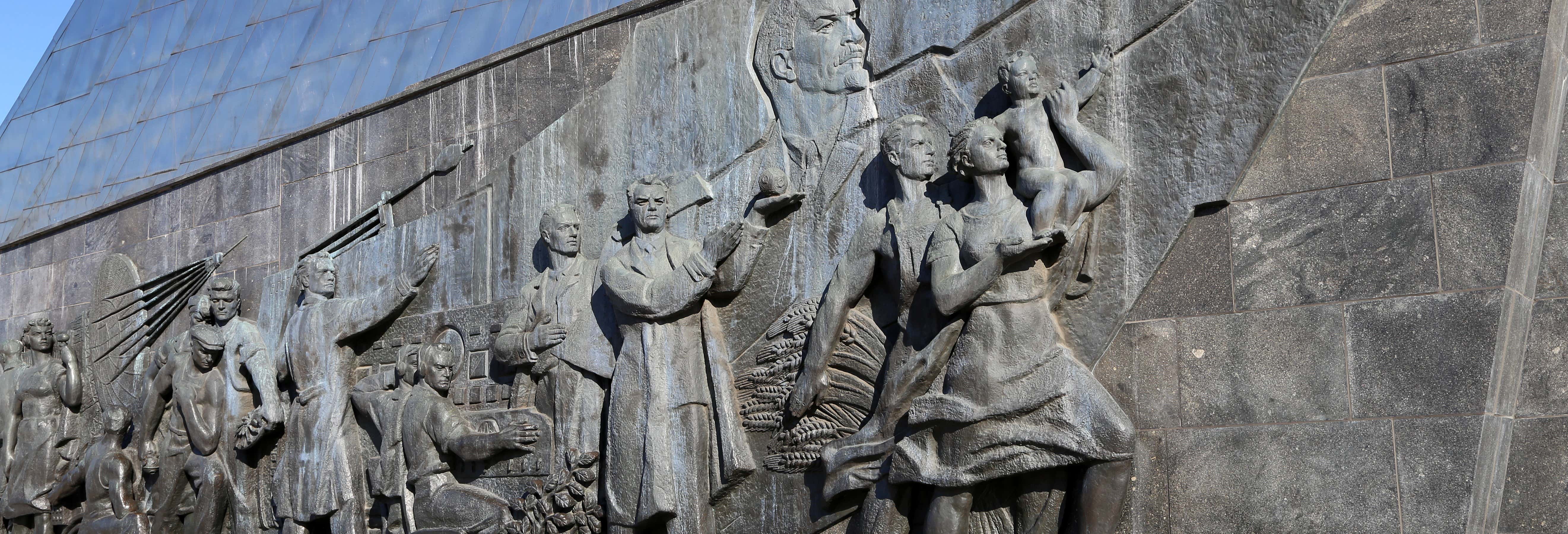 Tour pelo VDNKh e Museu da Cosmonáutica