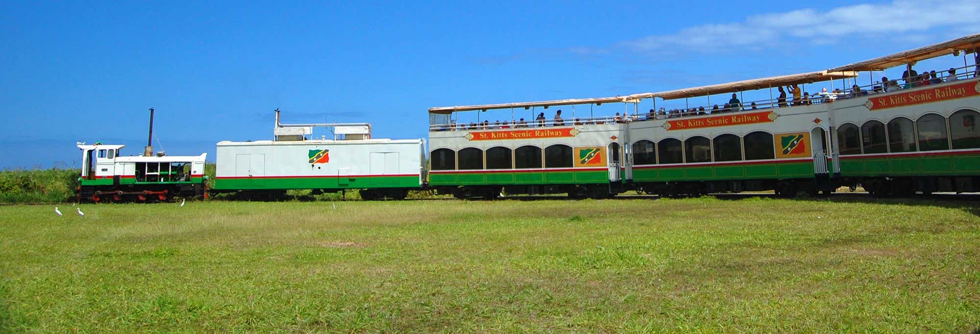 Treno e autobus panoramico di Saint Christopher