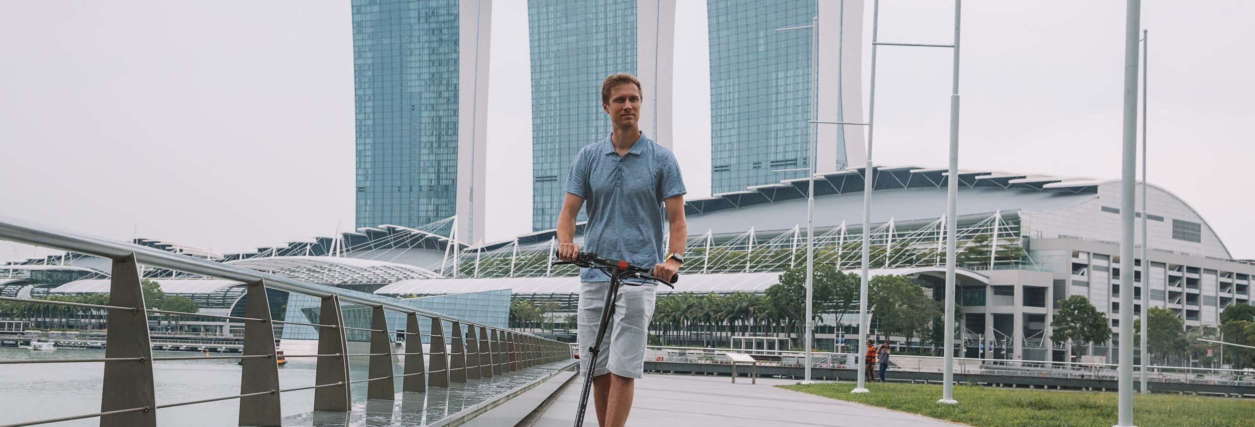 Singapore Sunset Scooter Tour