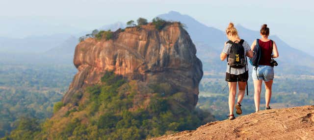 Tour privato di Pidurangala e del villaggio Hiriwaduna