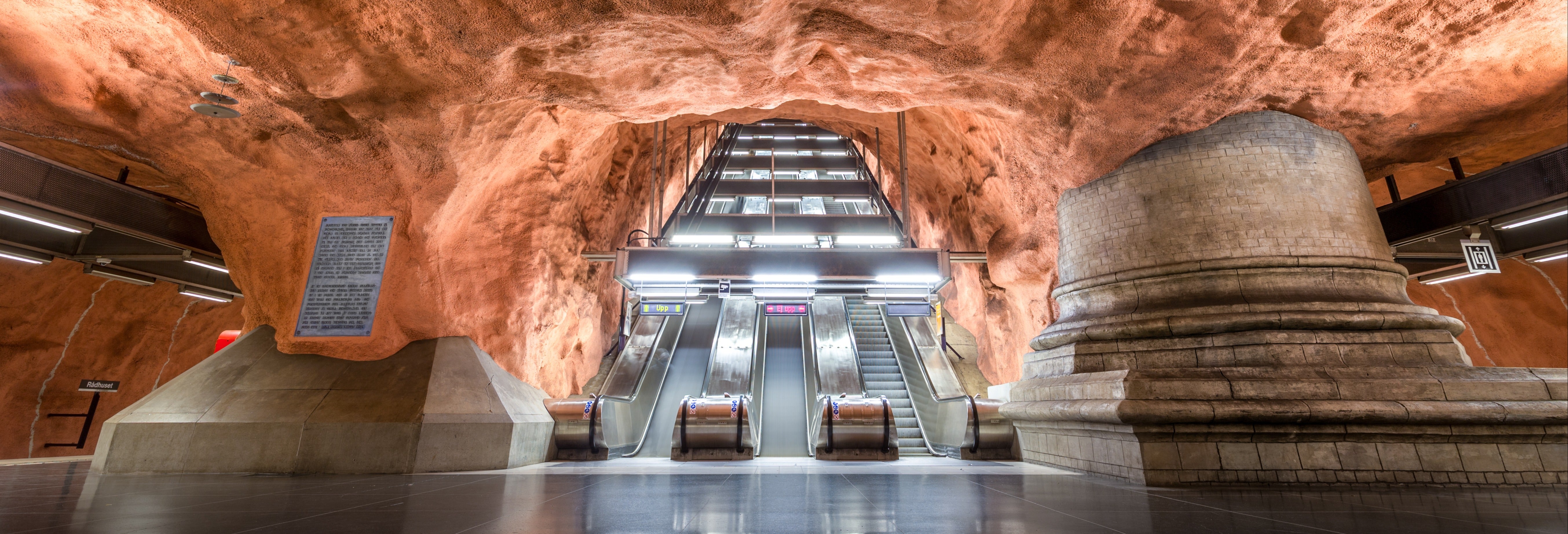 Tour pelo metrô de Estocolmo