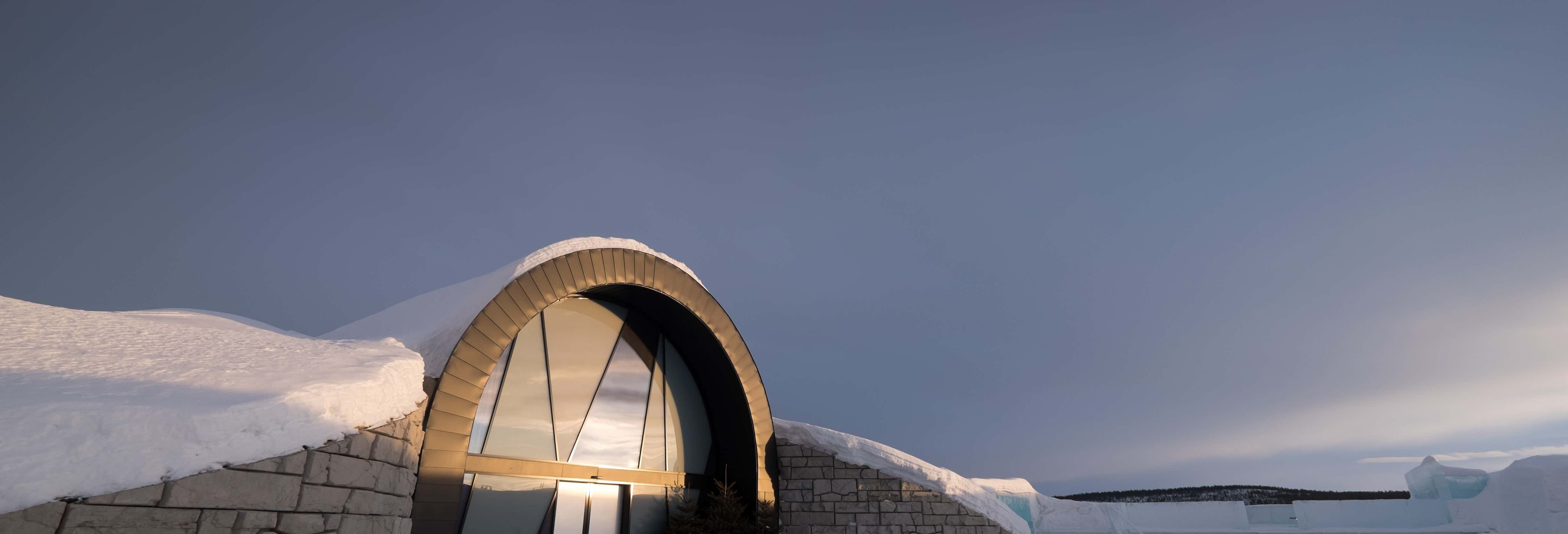 Excursión a la aldea sami Jukkasjärvi + Visita al Icehotel