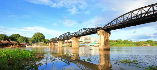 Escursione al Mercato Galleggiante di Damuan Saduak e al fiume Kwai