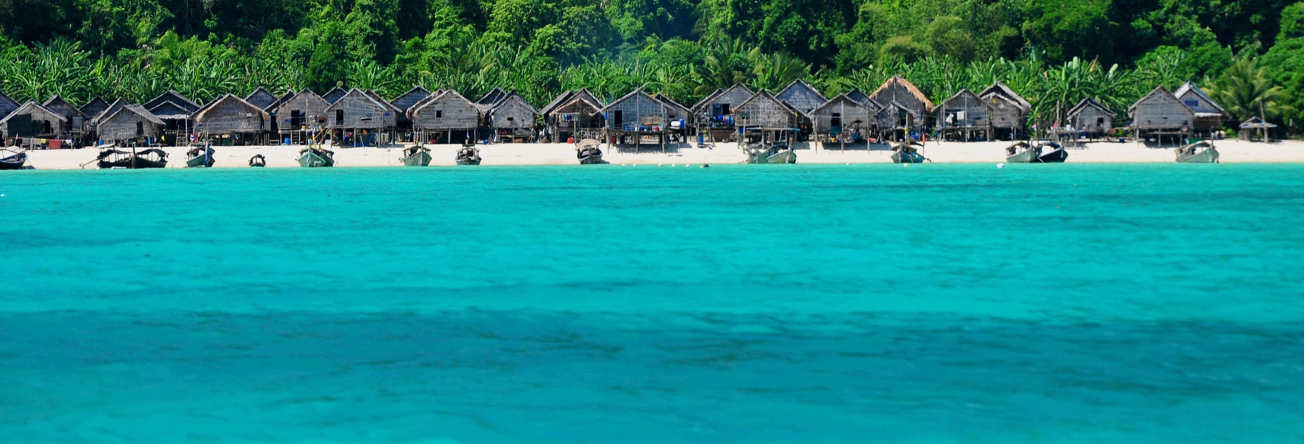 Escursione alle isole Surin in motoscafo