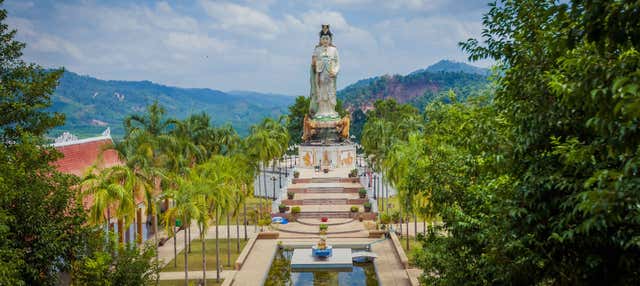 Tour dei templi buddisti di Phang Nga