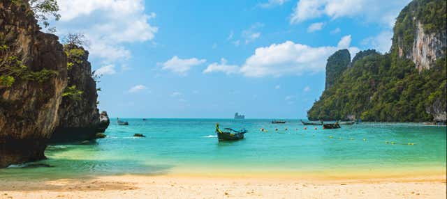 Escursione alle isole Hong in motoscafo