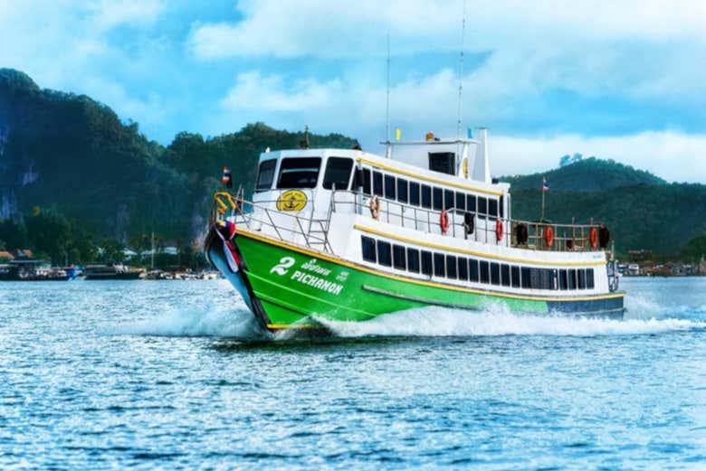 Phi Phi Islands Ferry Trip