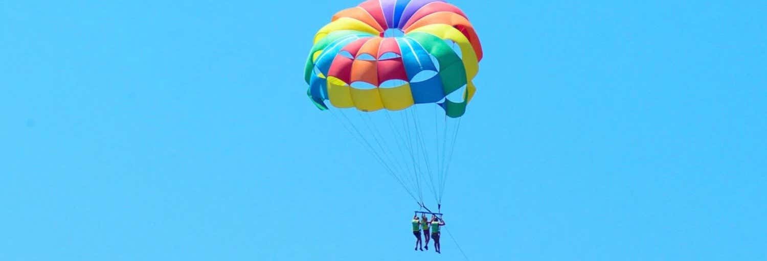 Parasailing a Djerba