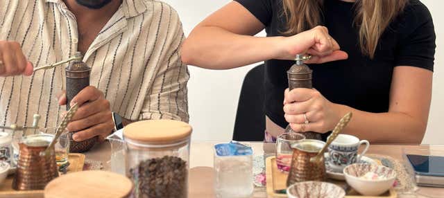 Laboratorio di caffè turco ad Antalya