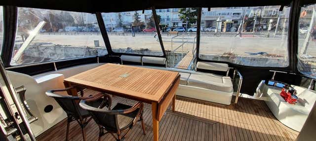 Giro in yacht privato nel Bosforo