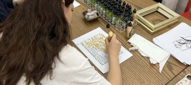 Laboratorio di pittura su vetro a Istanbul