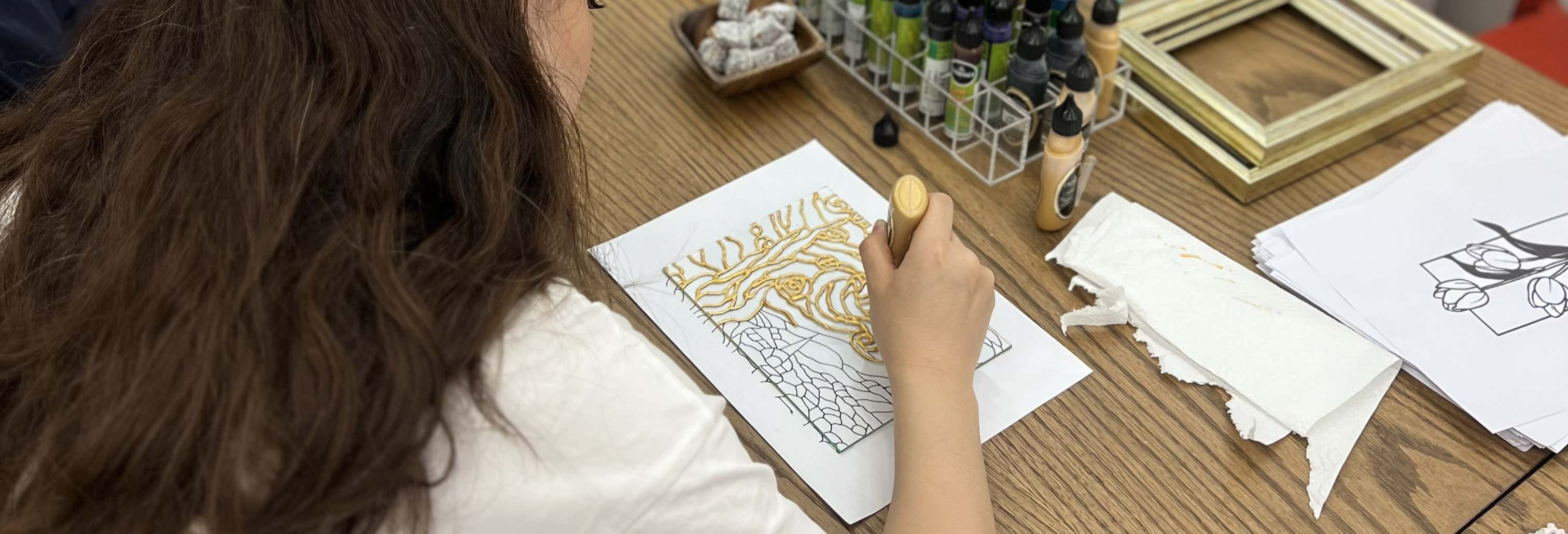 Laboratorio di pittura su vetro a Istanbul