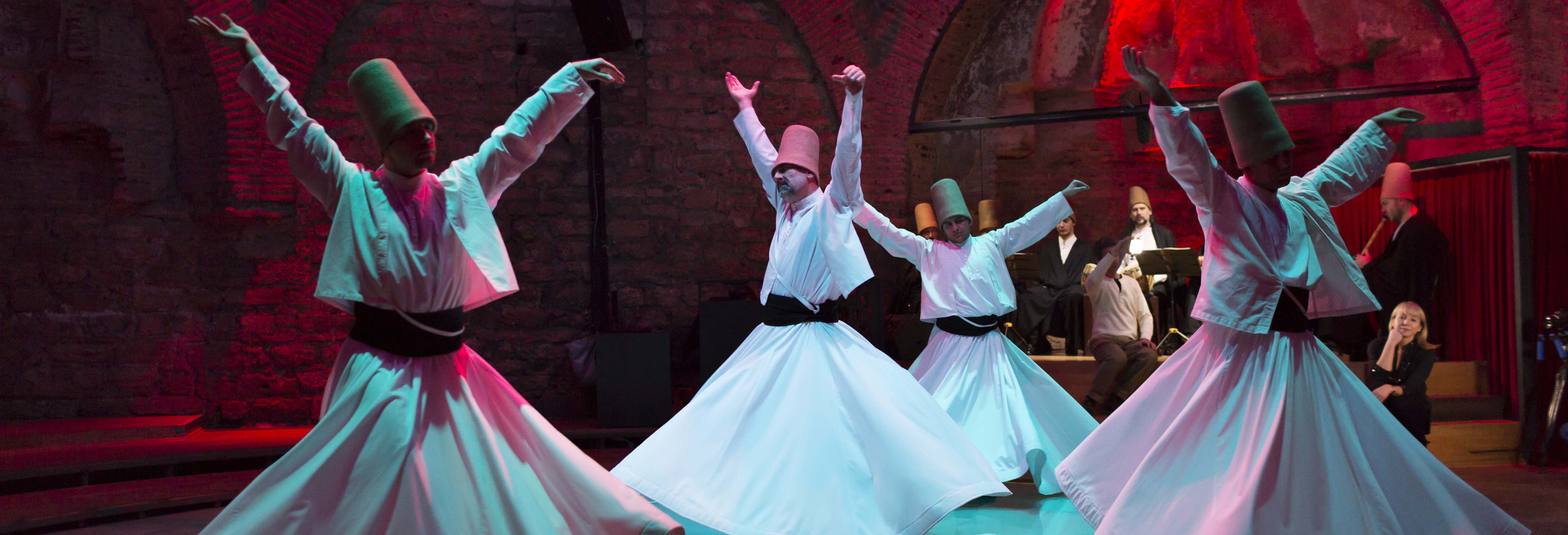 Cena con spettacolo folcloristico a Marmaris