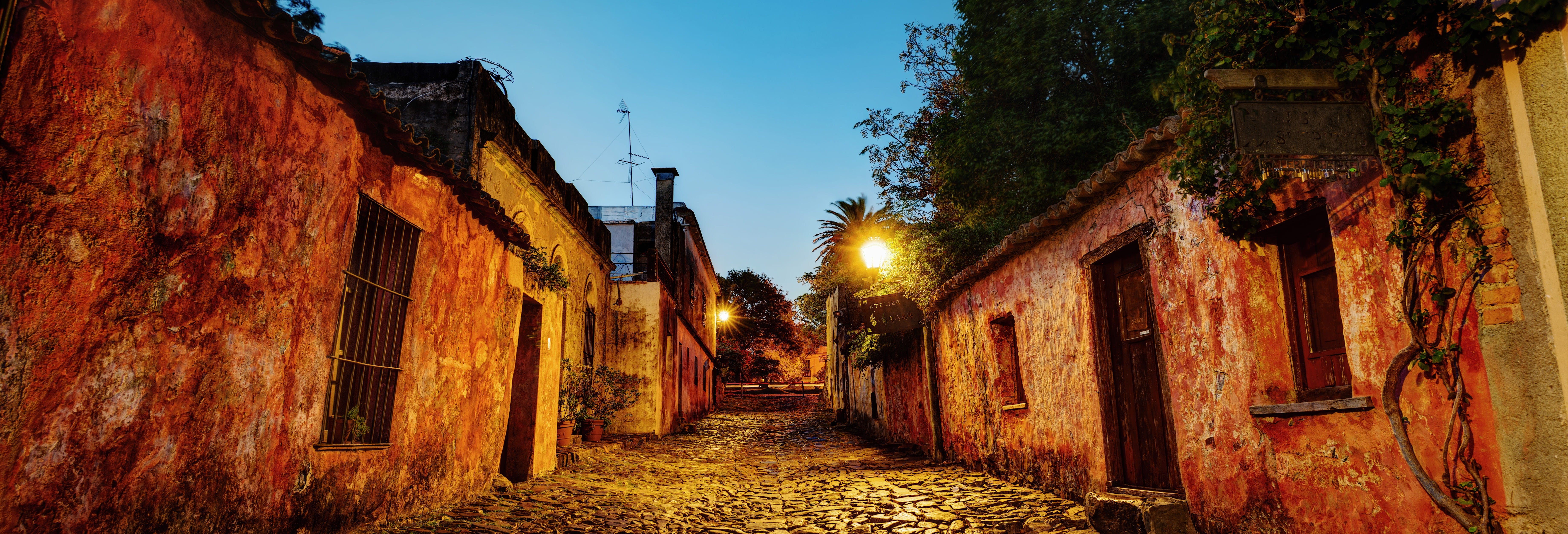 Colonia del Sacramento Private Night Tour