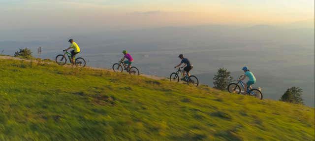 Tour in bicicletta lungo il Dorso del Drago