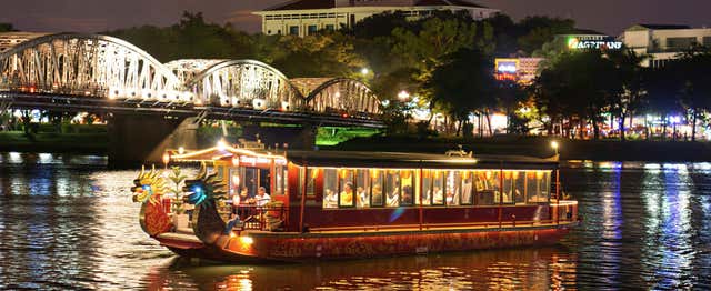 Croisière avec dîner et musique live sur la rivière des Parfums